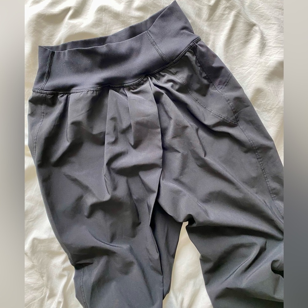LULULEMON Dance Studio Black Cropped Pants